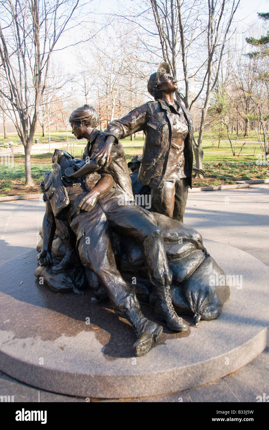 Glenna Goodacre sculpture à propos de femmes qui ont servi dans l'armée à l'agence Vietnam Women's Memorial sur le Mall à Washington, DC. Banque D'Images