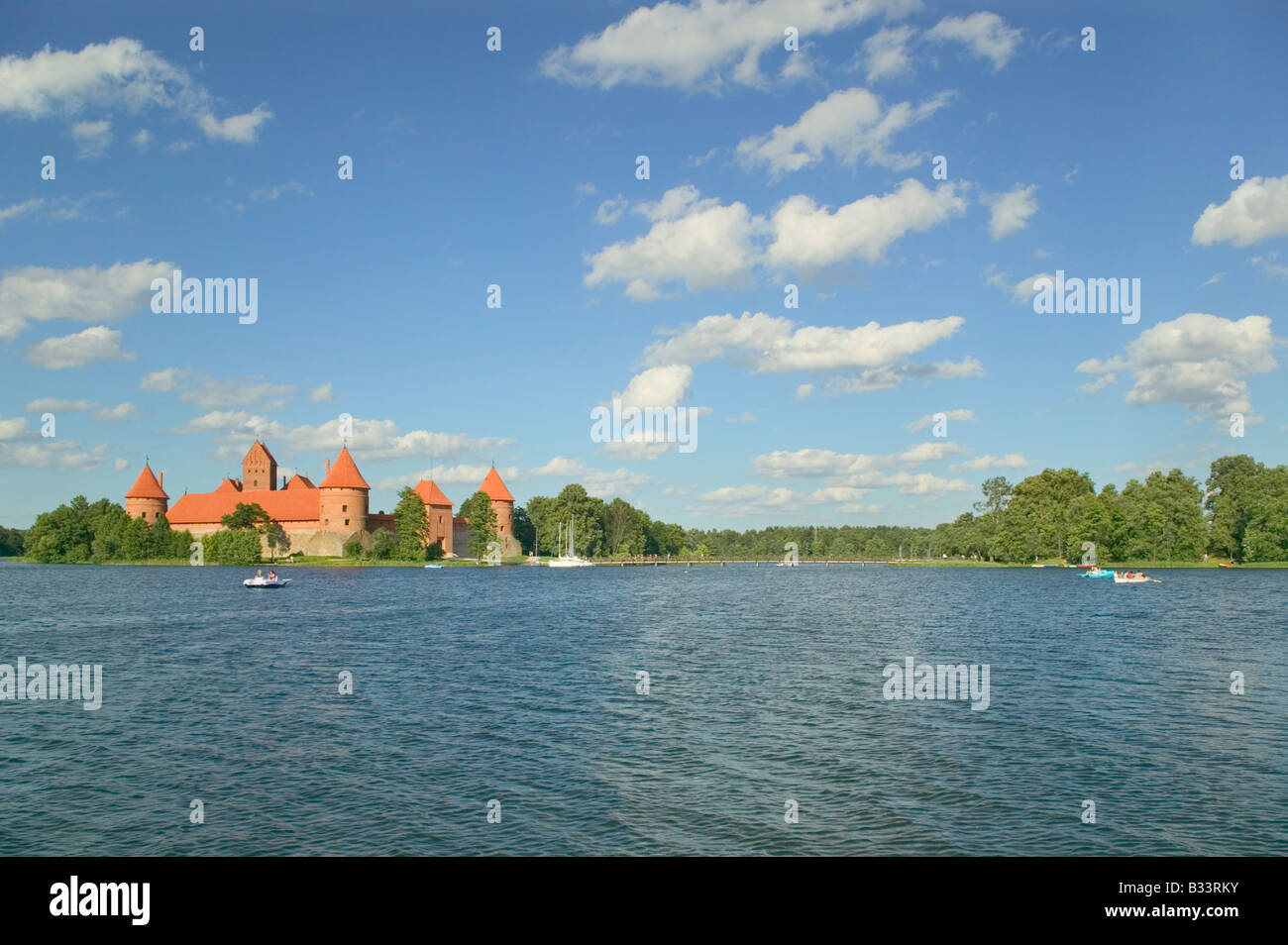 Château de l'île sur le lac Galve une vue emblématique de Lituanie nr Trakai Vilnius Lituanie Banque D'Images