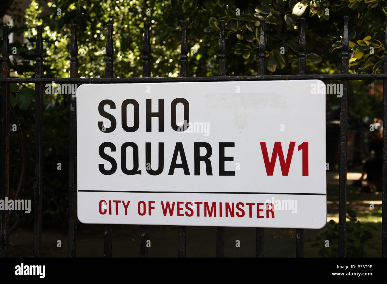 Une plaque de rue pour Soho Square W1, Westminster, Londres, Angleterre, Royaume-Uni Banque D'Images
