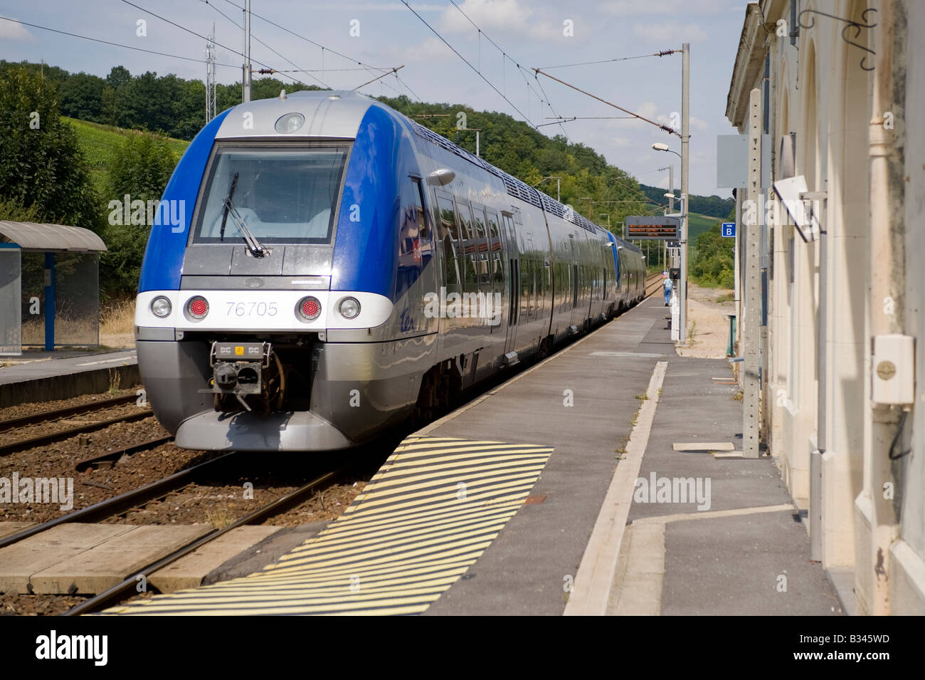 Train d'Epernay à Avenay Val d'or dans la région Champagne Ardenne de france Banque D'Images Train d'Epernay à Avenay Val d'or dans la région Champagne Ardenne de france Banque D'Images