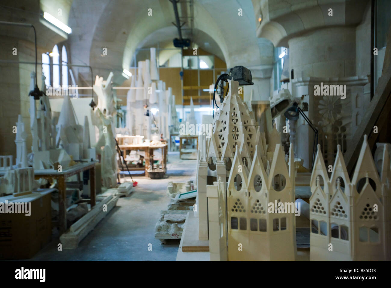 Espagne Barcelone bâtiment échelle modèle dans l'atelier Musée de l'église Sagrada Familia de l'architecte Antoni Gaudi conçu Banque D'Images