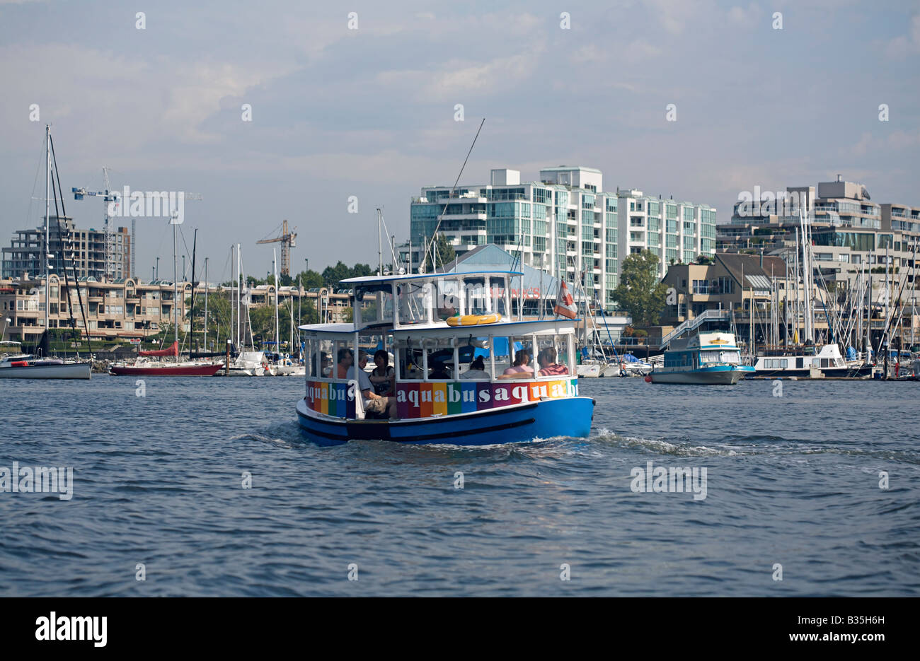 Transport en bateau public à Granville Island, Vancouver, British Columbia, Canada Banque D'Images