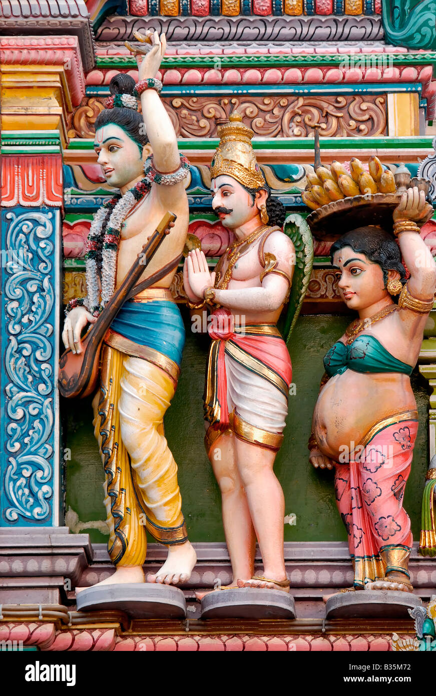 Dieux hindous Garuda Sri Veeramakaliamman au Sri Krishna Temple Hindou de Singapour Banque D'Images