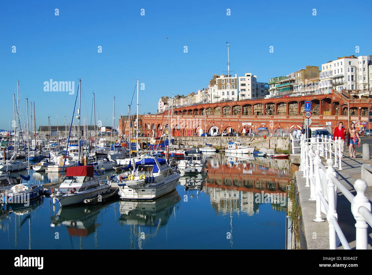 Royal Harbour Marina, Ramsgate, Île de Thanet, dans le Kent, Angleterre, Royaume-Uni Banque D'Images