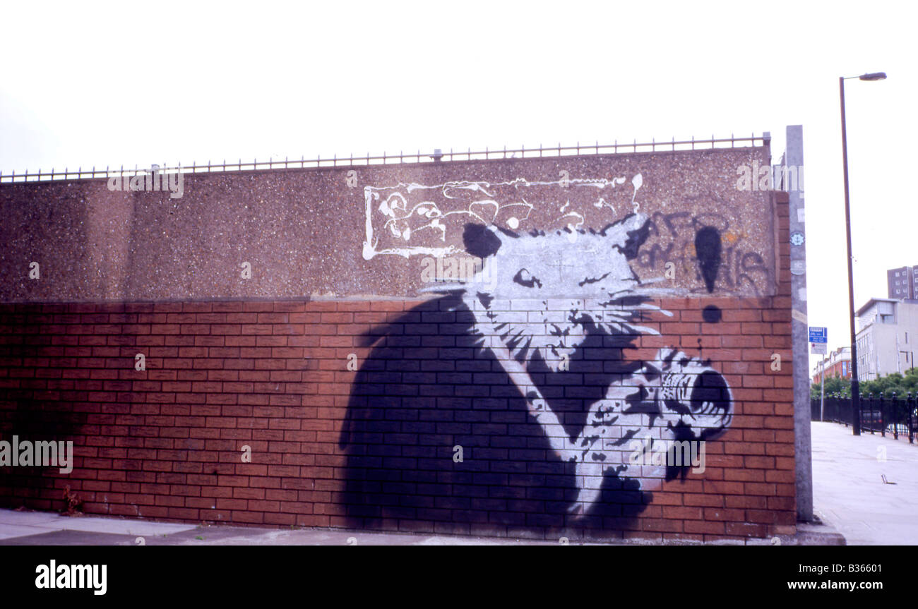 Par l'artiste graffiti Banksy Rat dans l'Est de Londres Banque D'Images