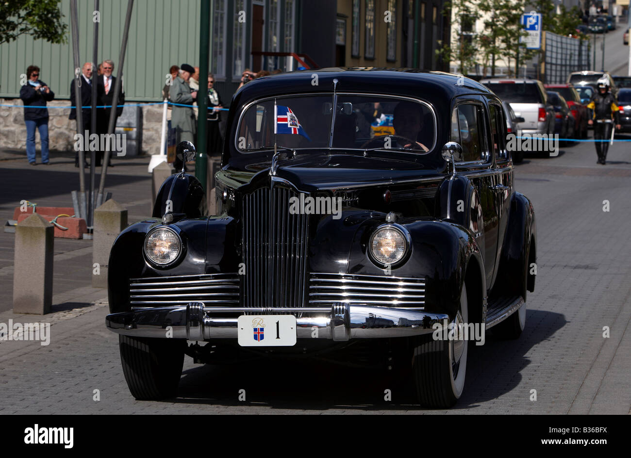 17 Juin Célébration de la fête de l'indépendance de l'Islande le président M. Olafur Ragnar Grimsson arrivera à Old Packard Banque D'Images