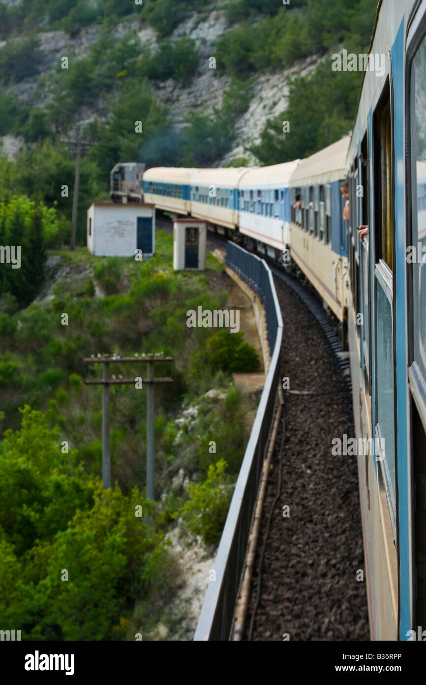 Train de passagers de Lattaquié à Aleppo Syrie Banque D'Images