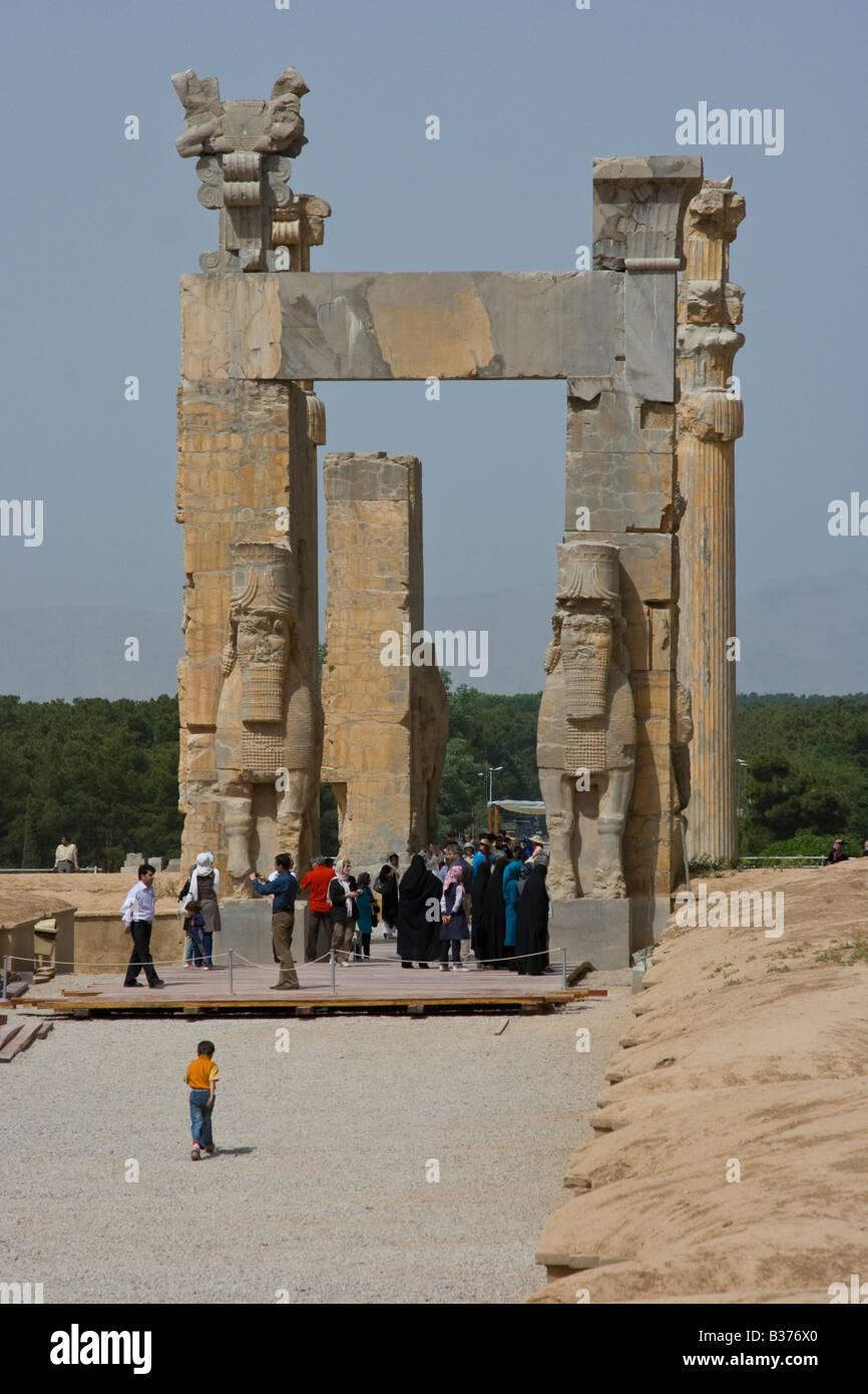 Porte de toutes les nations à Persépolis en Iran Banque D'Images
