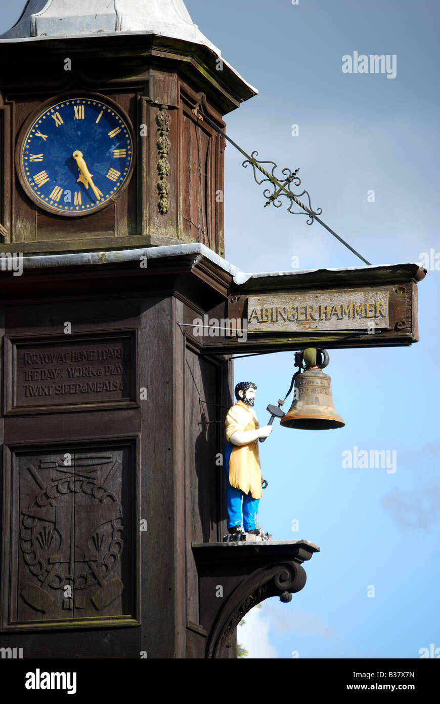 Le réveil, marteau frappant Abinger Hammer, Surrey, Angleterre, Royaume-Uni Banque D'Images