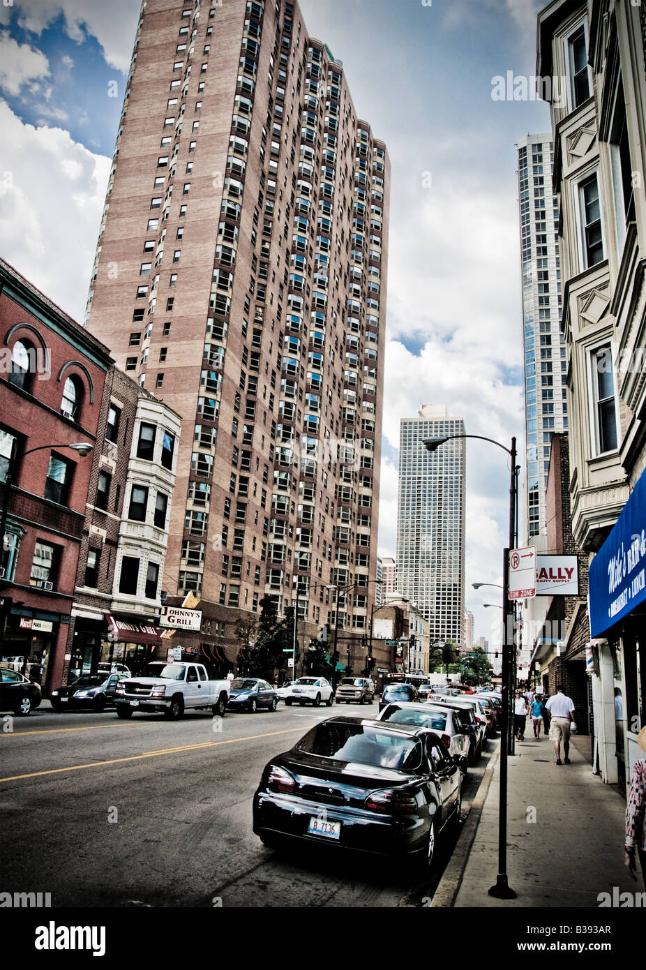 Une rue au centre-ville de Chicago pendant 12 heures. Banque D'Images