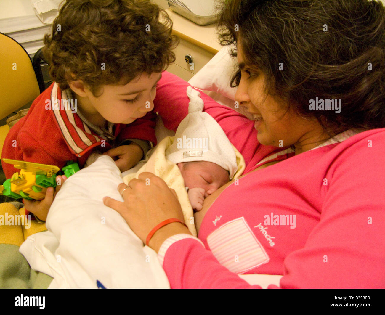 Bebe Qui Vient De Naitre Banque D Image Et Photos Alamy