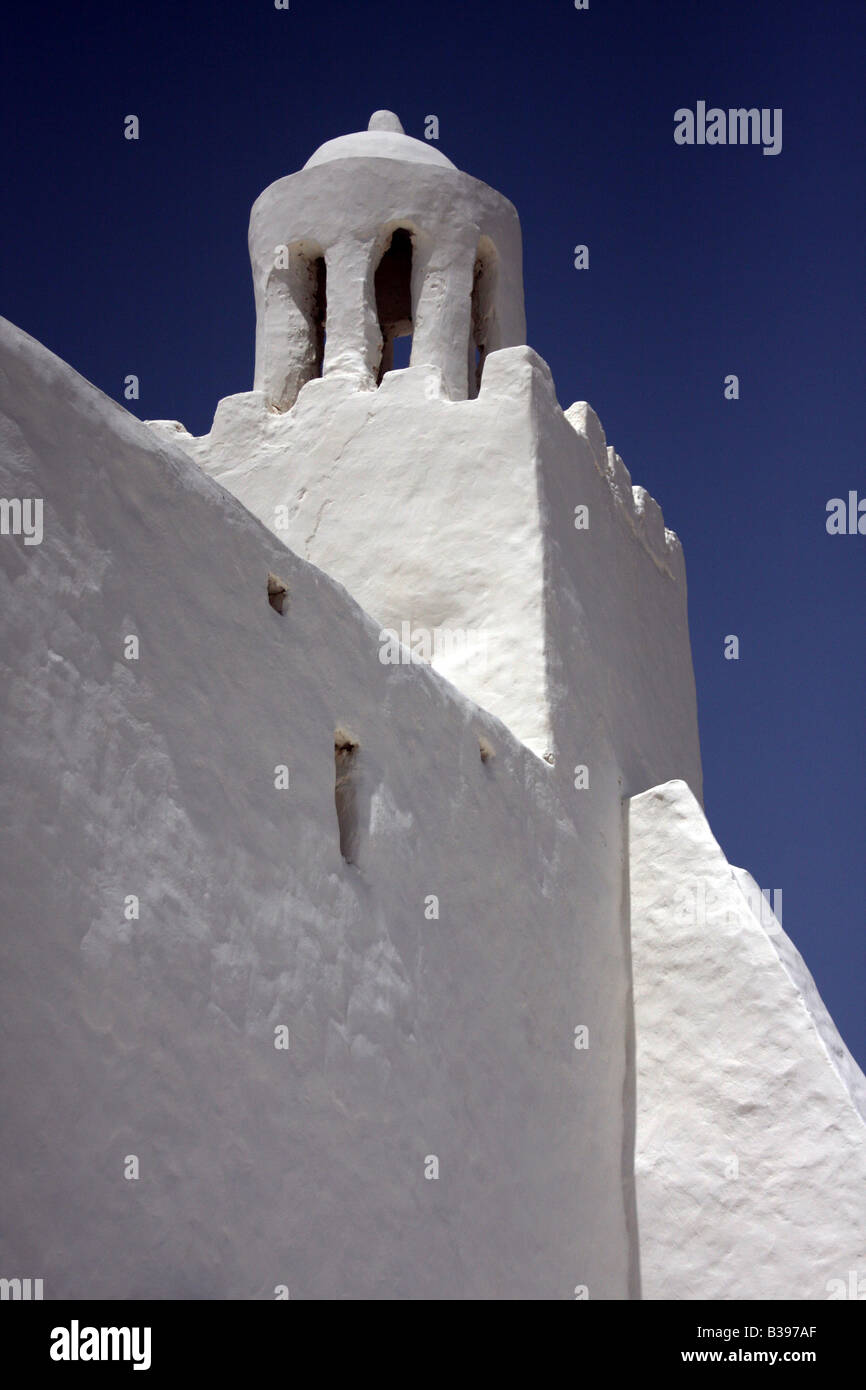 Tour de la mosquée Blanche à Djerba (Tunisie). Banque D'Images