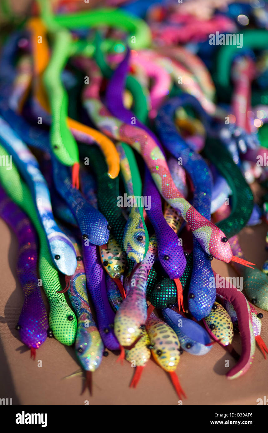Les serpents en peluche jouet à vendre à Frisco Fest à Rogers, Arkansas, États-Unis d'Amérique Banque D'Images