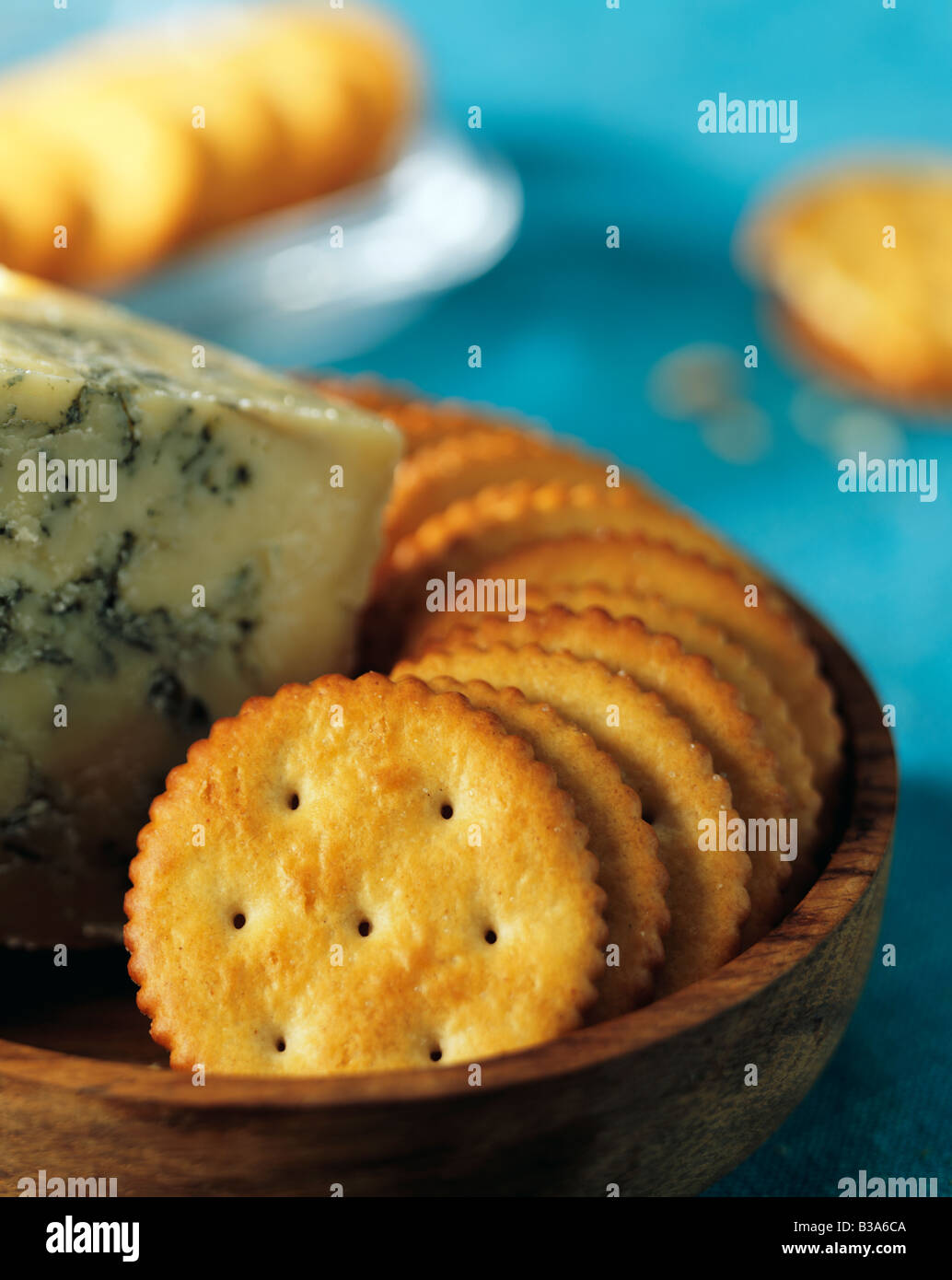Les craquelins Ritz et Stilton cheese editorial food Banque D'Images