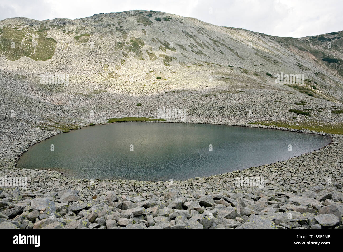 Beauté de l'ascétique Todorini Ochi lacs en site du patrimoine mondial Parc national de Pirin Bulgarie Banque D'Images
