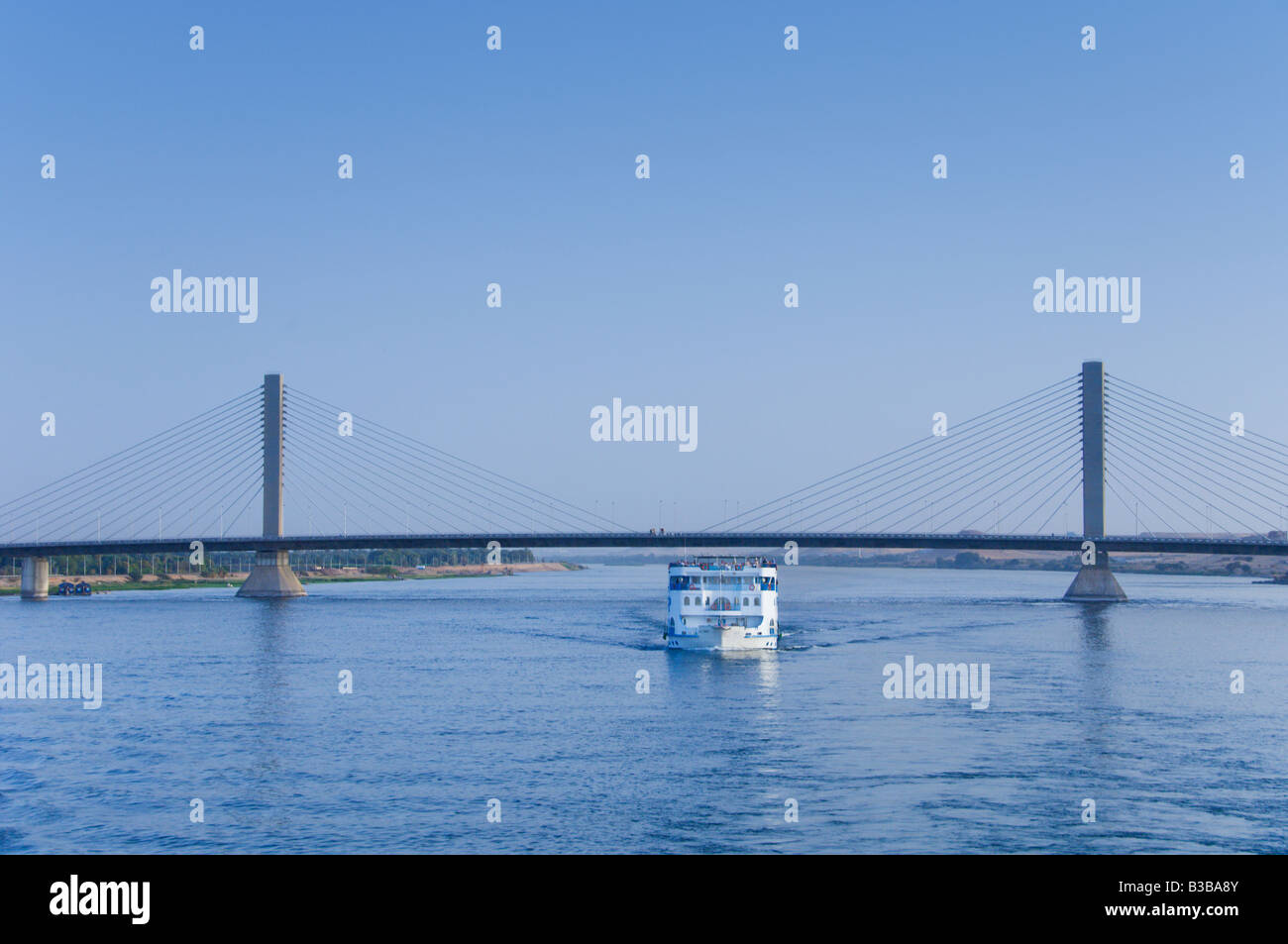 Le nouveau pont d'Assouan sur le Nil Banque D'Images