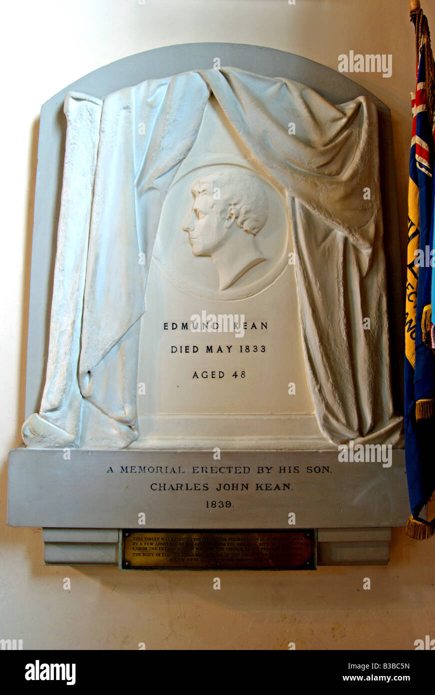 Memorial à acteur Edmund Kean dans l'église de Sainte Marie Madeleine, Richmond upon Thames, Surrey, Angleterre Banque D'Images