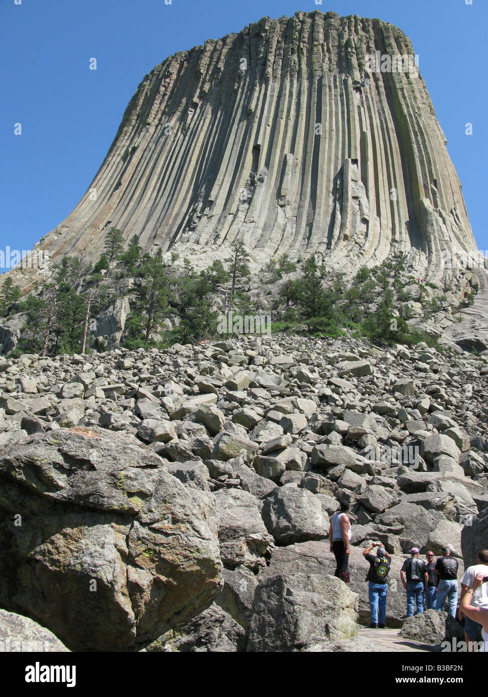 Devil's Tower dans l'est du Wyoming a été le premier d'Amérique du Monument National proclamé en 1906 par le président Theodore Roosevelt. Banque D'Images