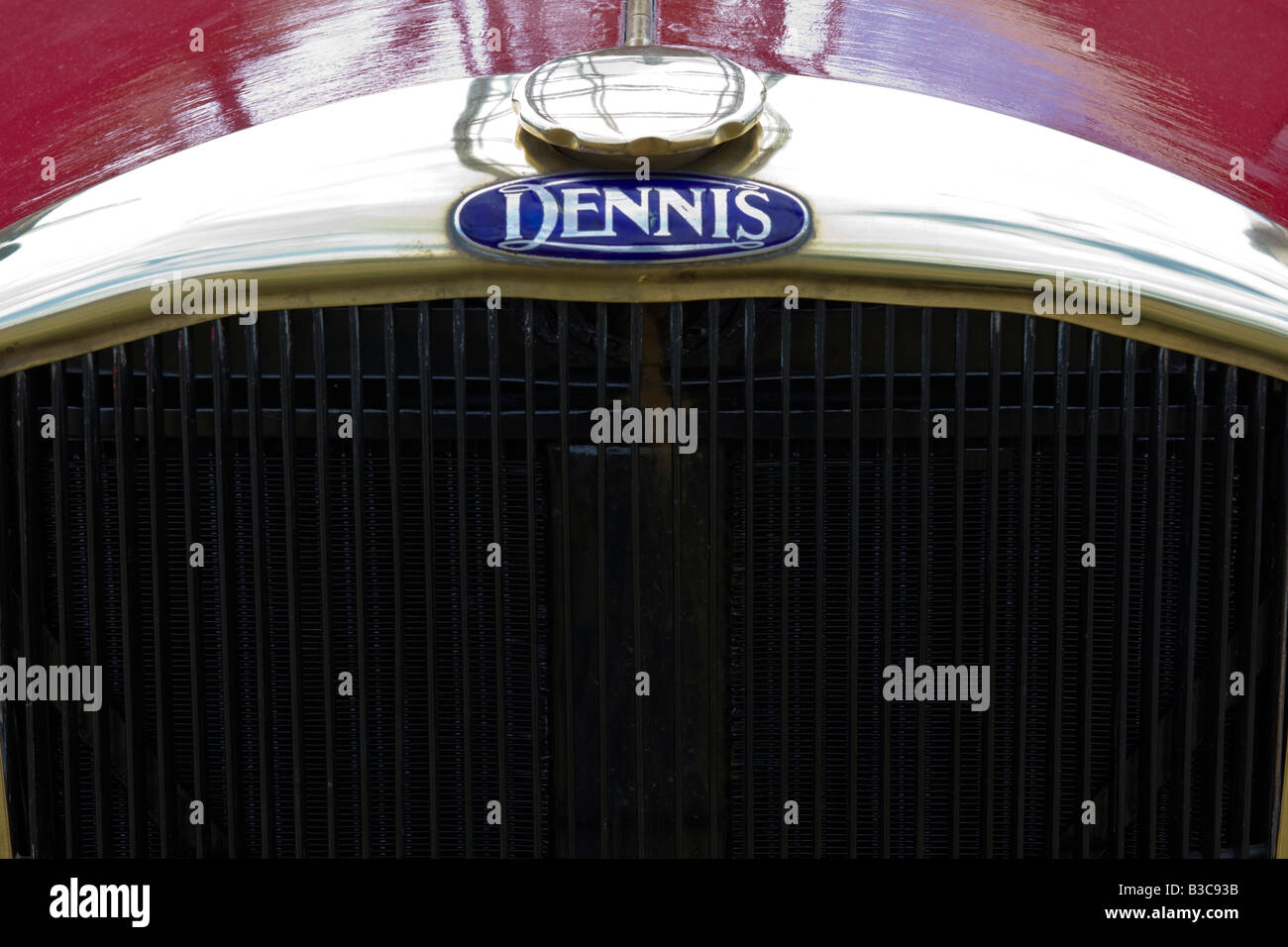 Le radiateur du vintage 1937 Dennis ACE fire engine Banque D'Images