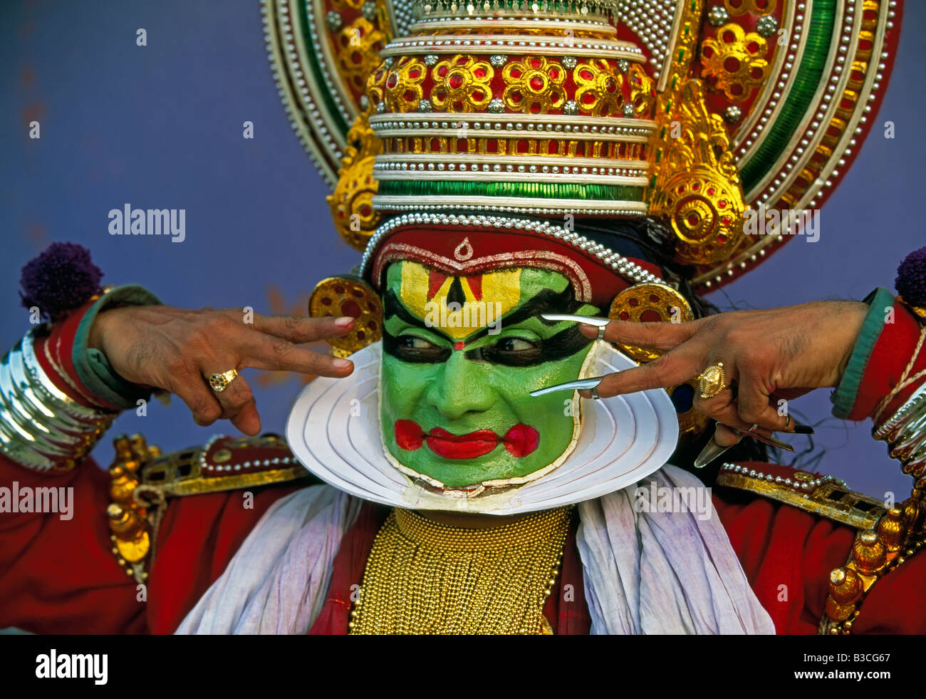 Danseuse de Kathakali culturel dans le Kerala, Inde du Sud, l'Asie Banque D'Images