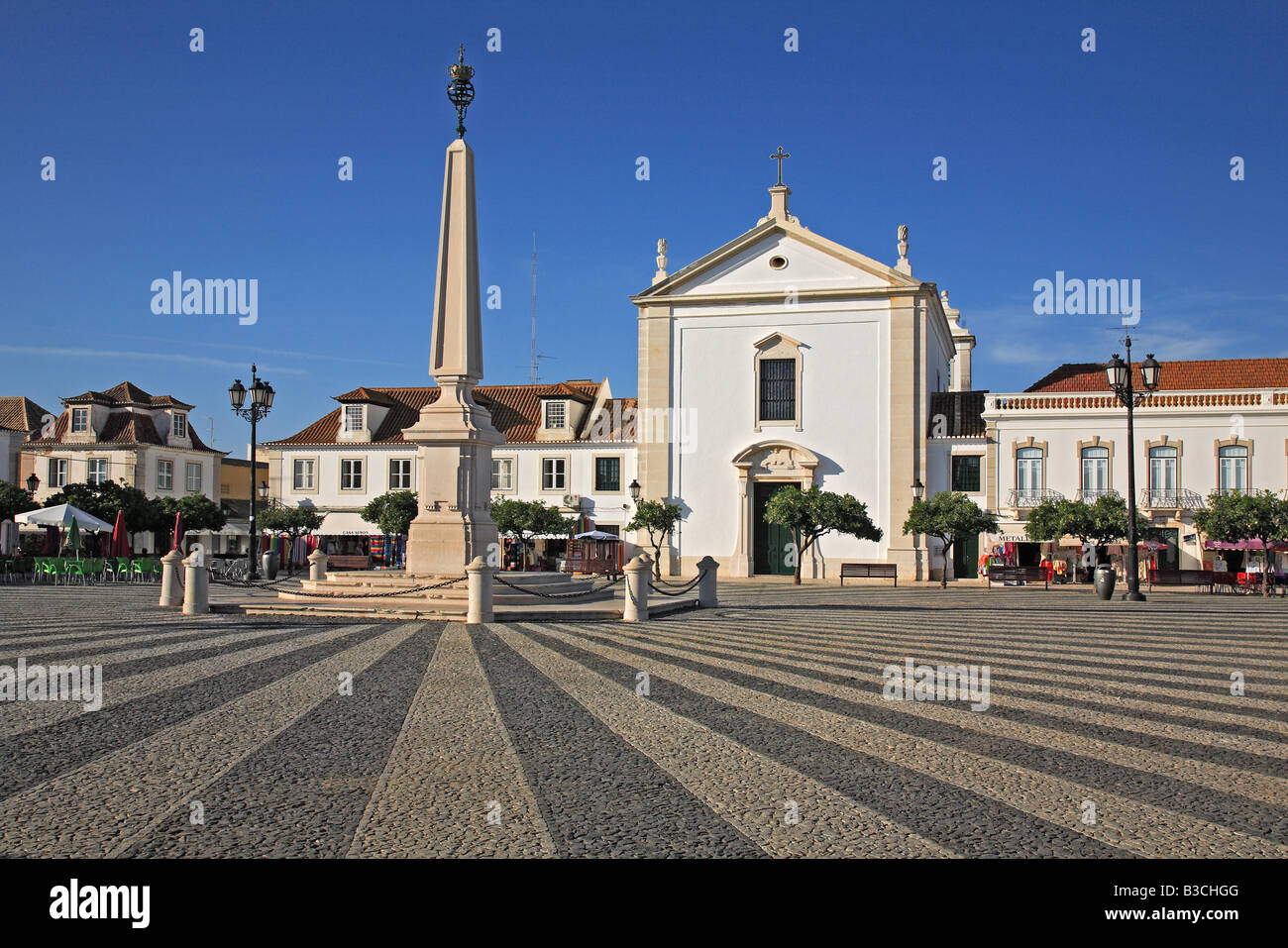 La place Praça do Marques de Pombal à Vila Real de Santo Antonio Algarve Portugal Banque D'Images