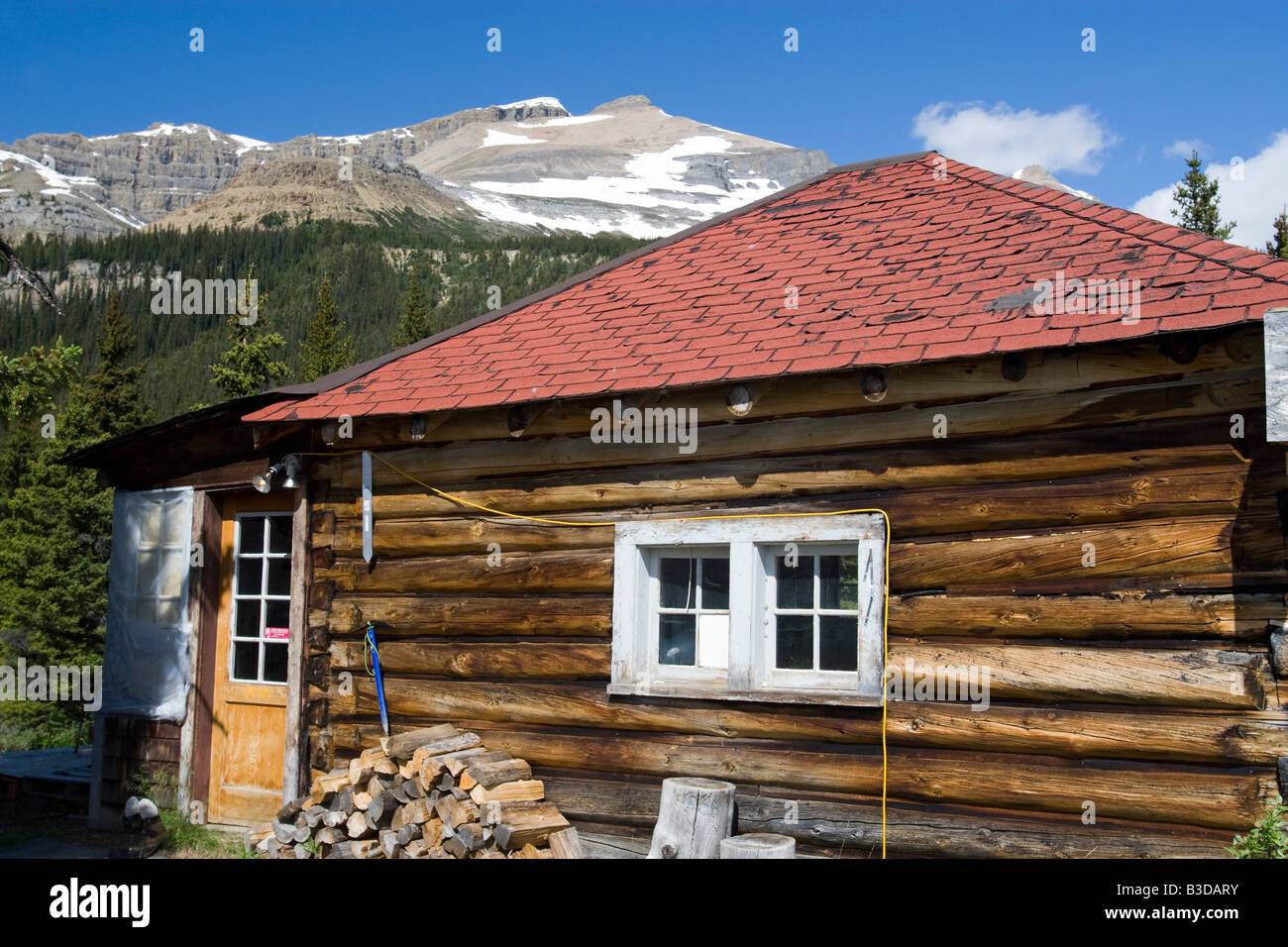 Le Num Ti jah Lodge dans le parc national de Banff Banque D'Images