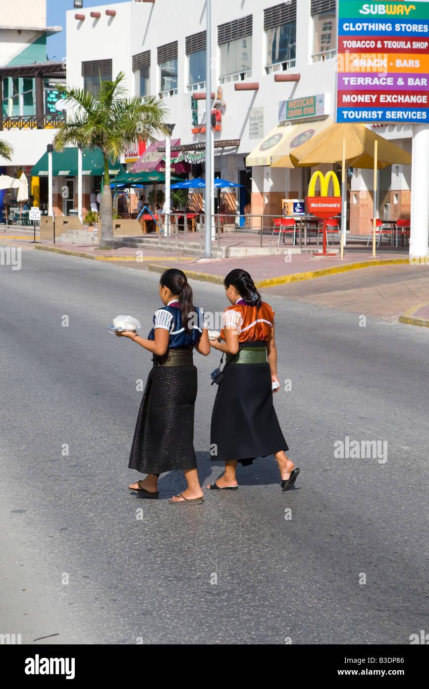 Les femmes mayas à Cancun au Mexique Banque D'Images