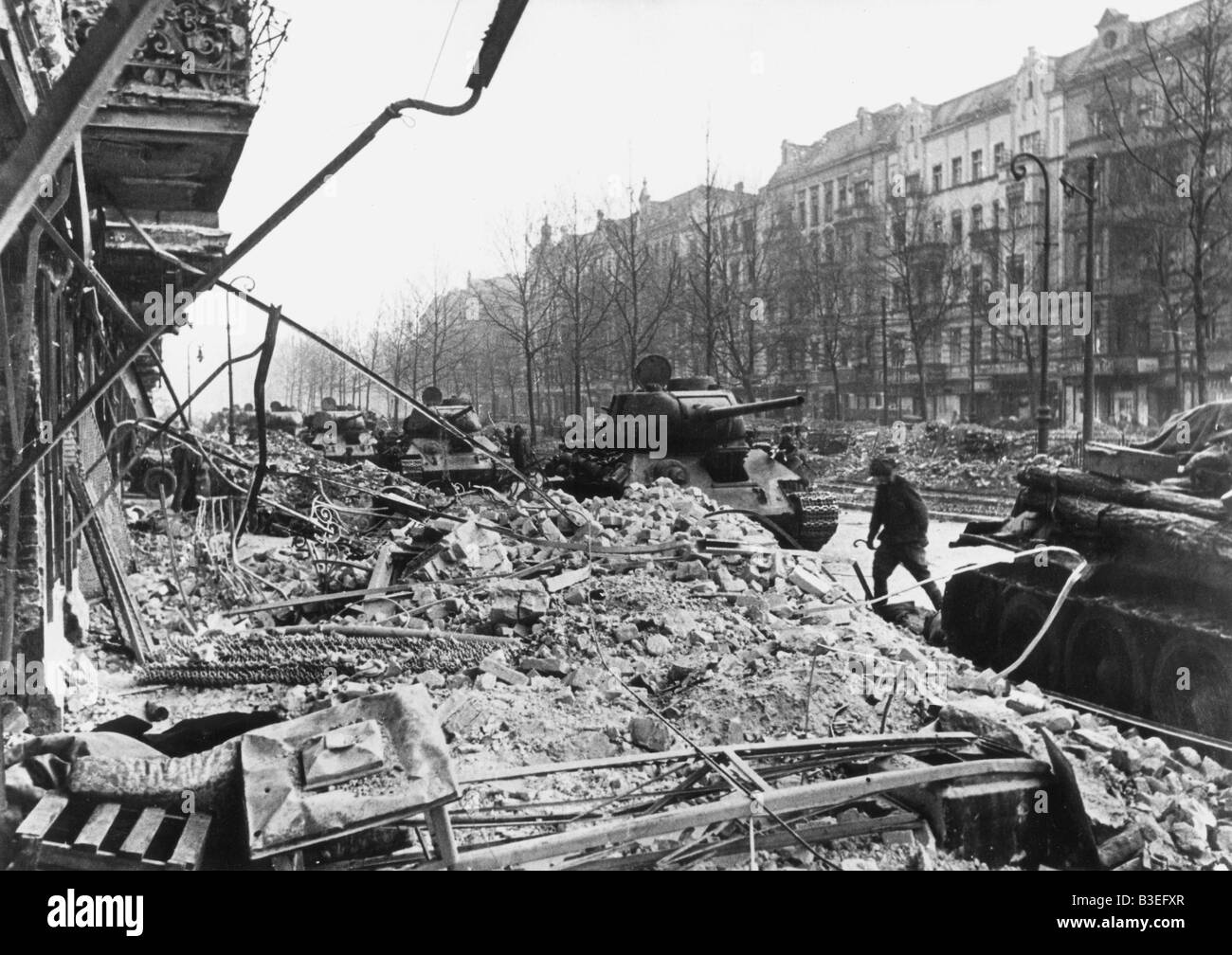 Les chars soviétiques / Berlin / 1945 Banque D'Images Les chars soviétiques / Berlin / 1945 Banque D'Images