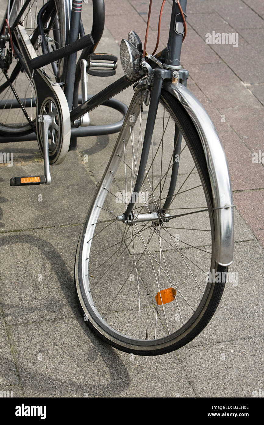 Location avec roue tordue Photo Stock Alamy