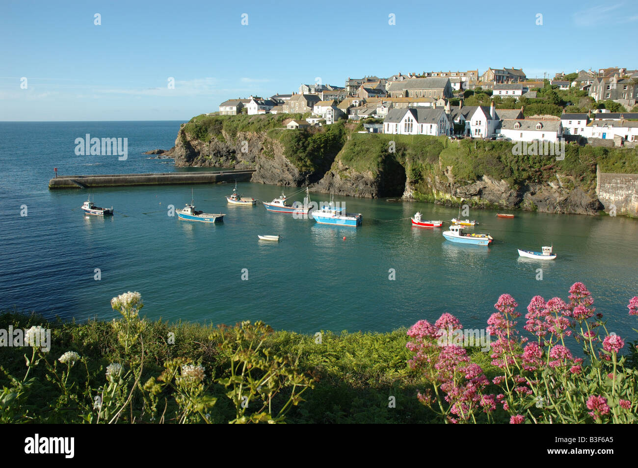 Issac Port Harbour, Cornwall, England, UK Banque D'Images