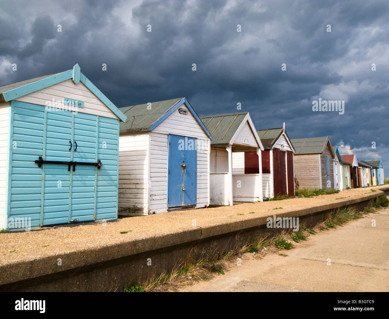 Cabines de plage à Chapel St Leonards, Lincolnshire, Angleterre, RU Banque D'Images