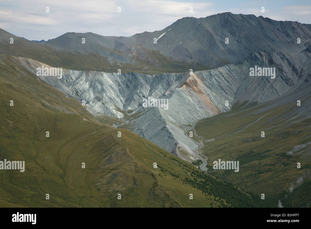 Vallée Yarlu près de l'Aconcagua Montagne dans les montagnes de l'Altaï, en Russie Banque D'Images