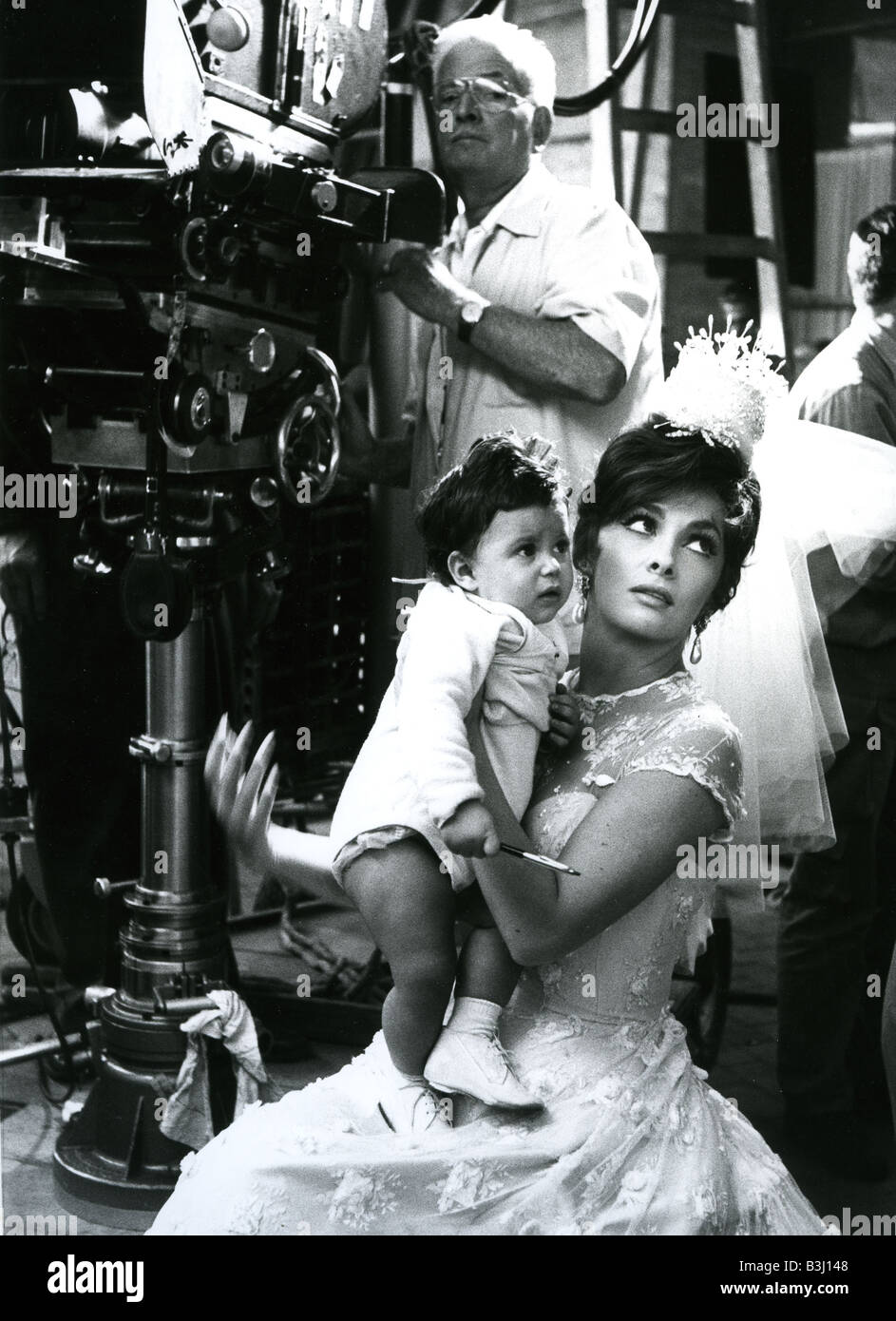 Au mois de septembre 1961/universelle 7 Pictures Corporation avec Gina Lollobrigida détente sur le plateau entre les prises Banque D'Images