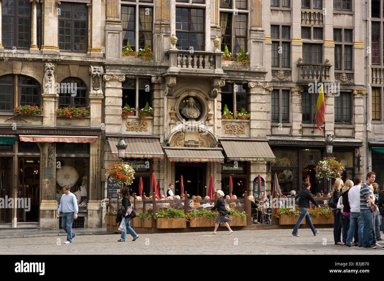 Cafe, Grand Place Bruxelles, Belgique Banque D'Images