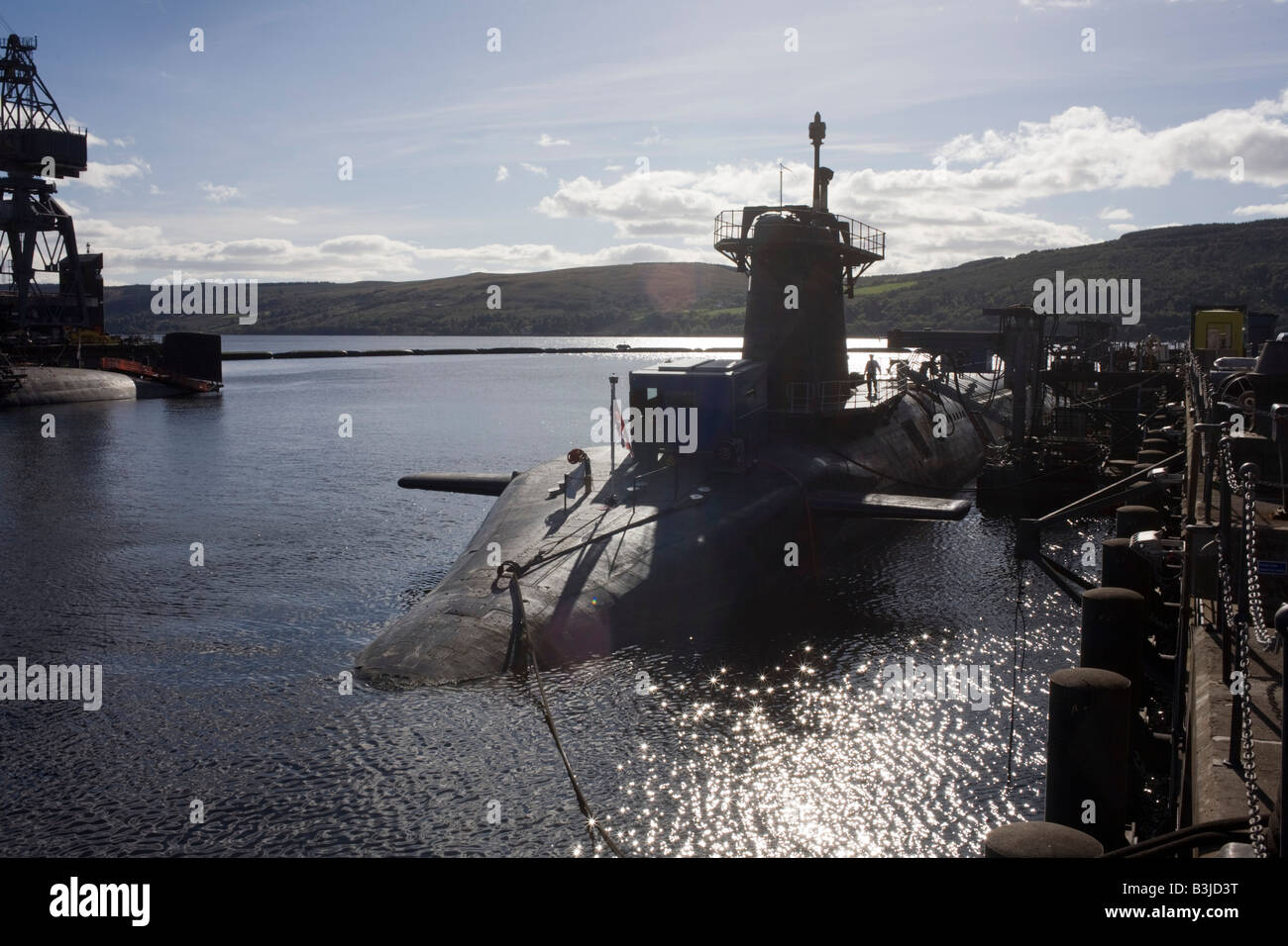 Le HMS Vigilant, un 15 000 tonnes de sous-marin nucléaire de la classe Vanguard britannique amarrée à HM Naval Base Clyde, Faslane (Écosse) Banque D'Images