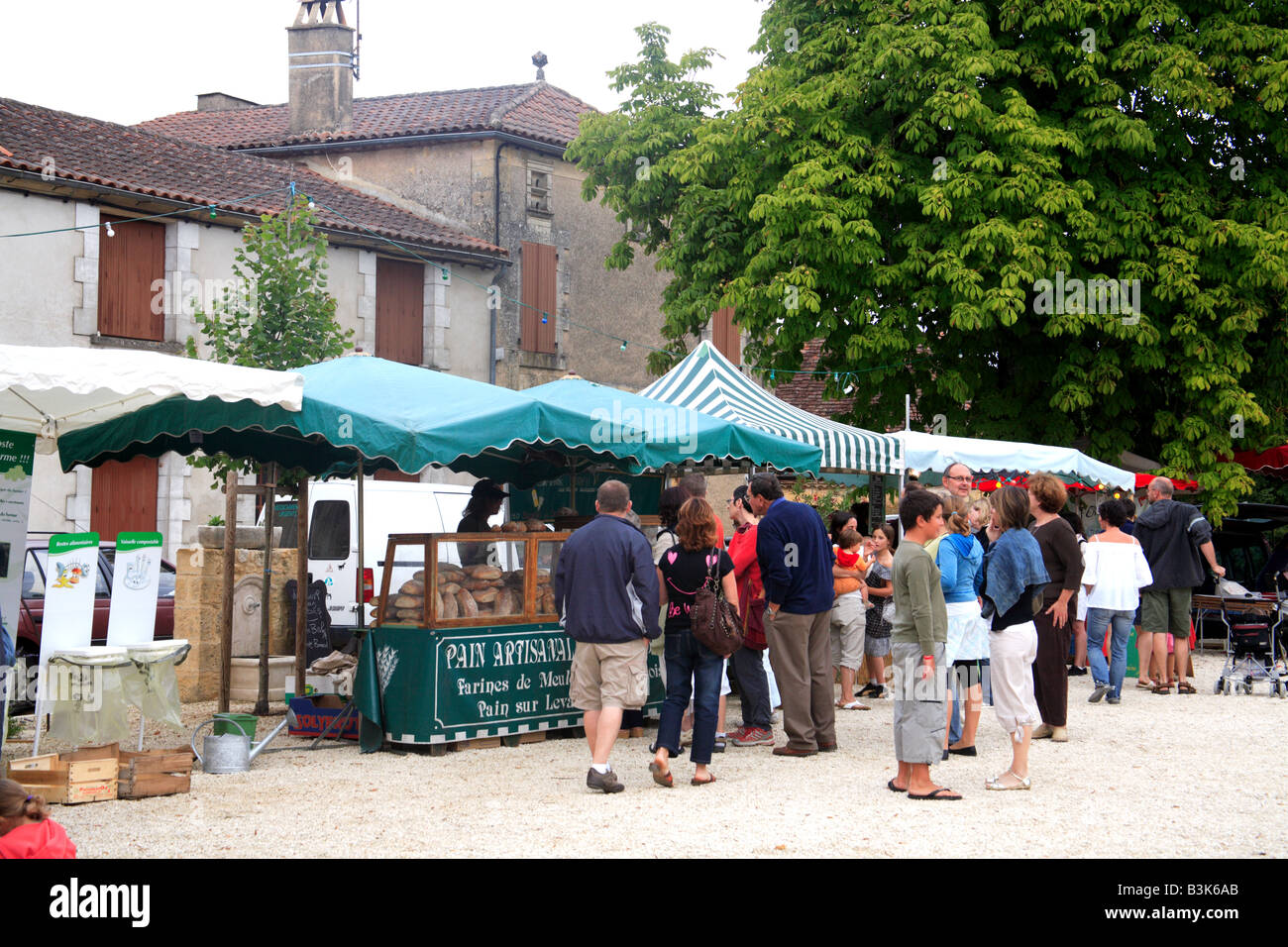 Molieres Bastide ville Perigord France street market Banque D'Images