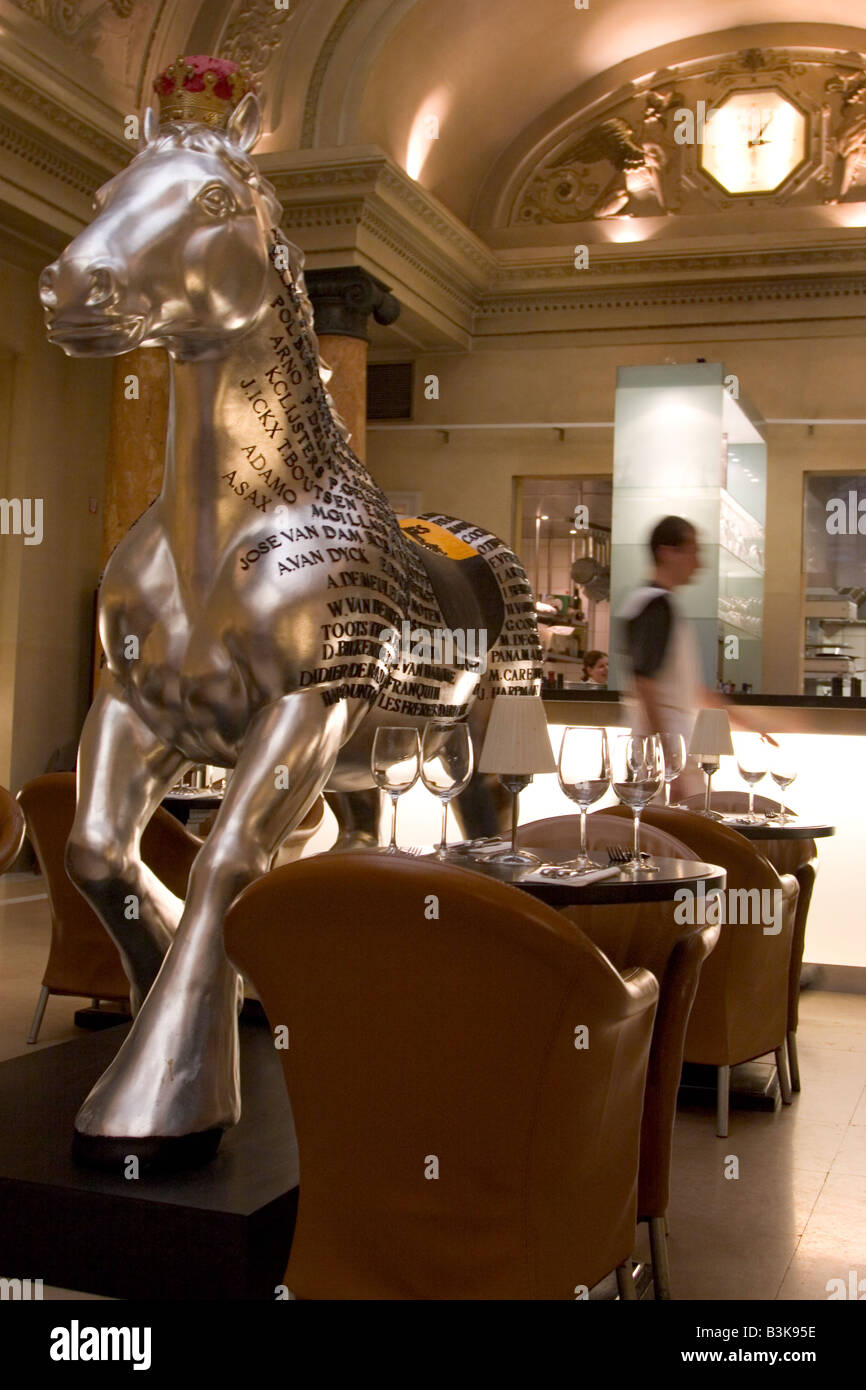 Restaurant contemporain à la mode 'Belga Queen', 32 rue de la Fosse aux Loups, Bruxelles Belgique Banque D'Images