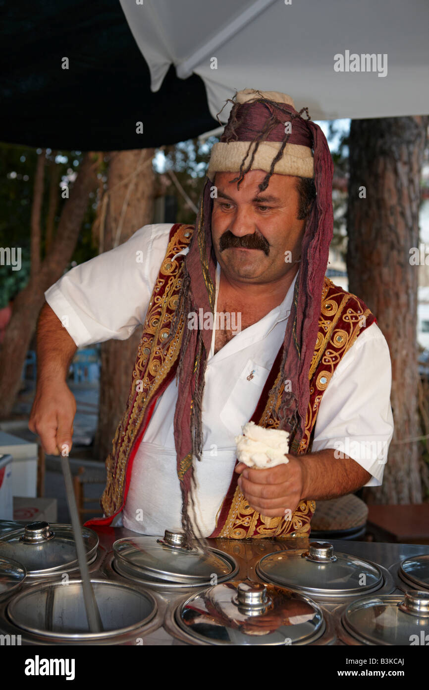 Vendeur de crème glacée. Fethiye, province de Mugla, Turquie. Banque D'Images