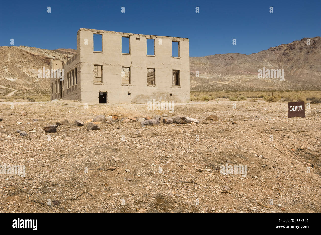 Les ruines dans la rhyolite, Nevada, USA. Banque D'Images