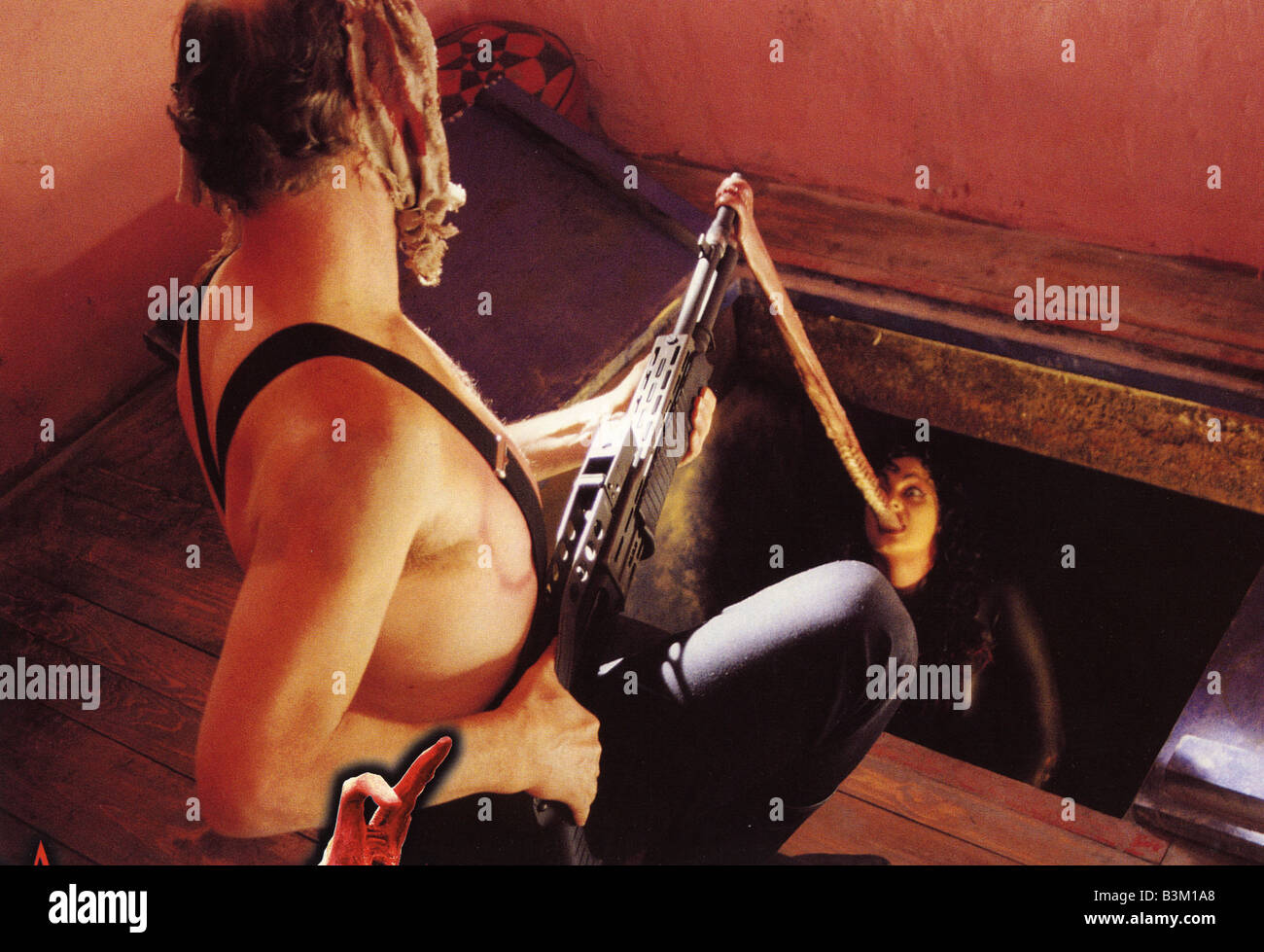 Langue maternelle KILLER 1996 film de divertissement avec Melinda Clark à droite Banque D'Images