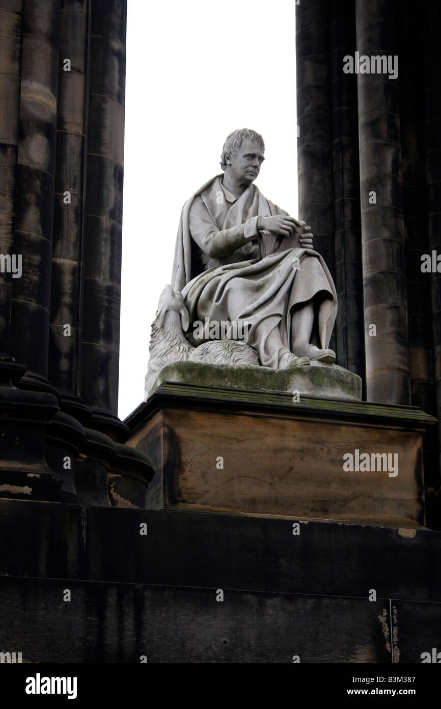 Sir Walter Scott monument situé sur Princes Street Gardens, Édimbourg, Écosse, Royaume-Uni Banque D'Images