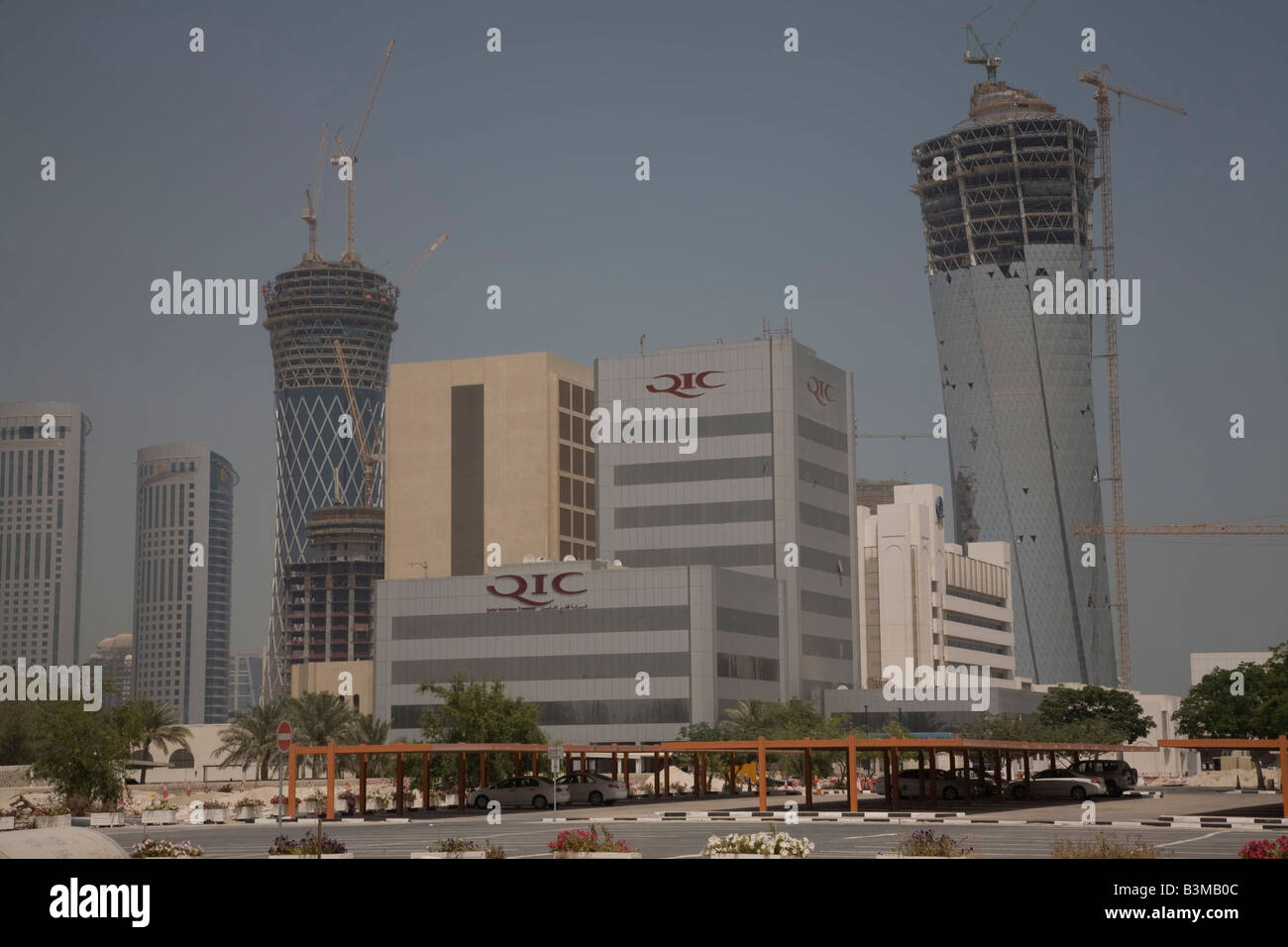Corniche de Doha Skyline Moyen-orient golfe Arabo-Persique en construction Banque D'Images
