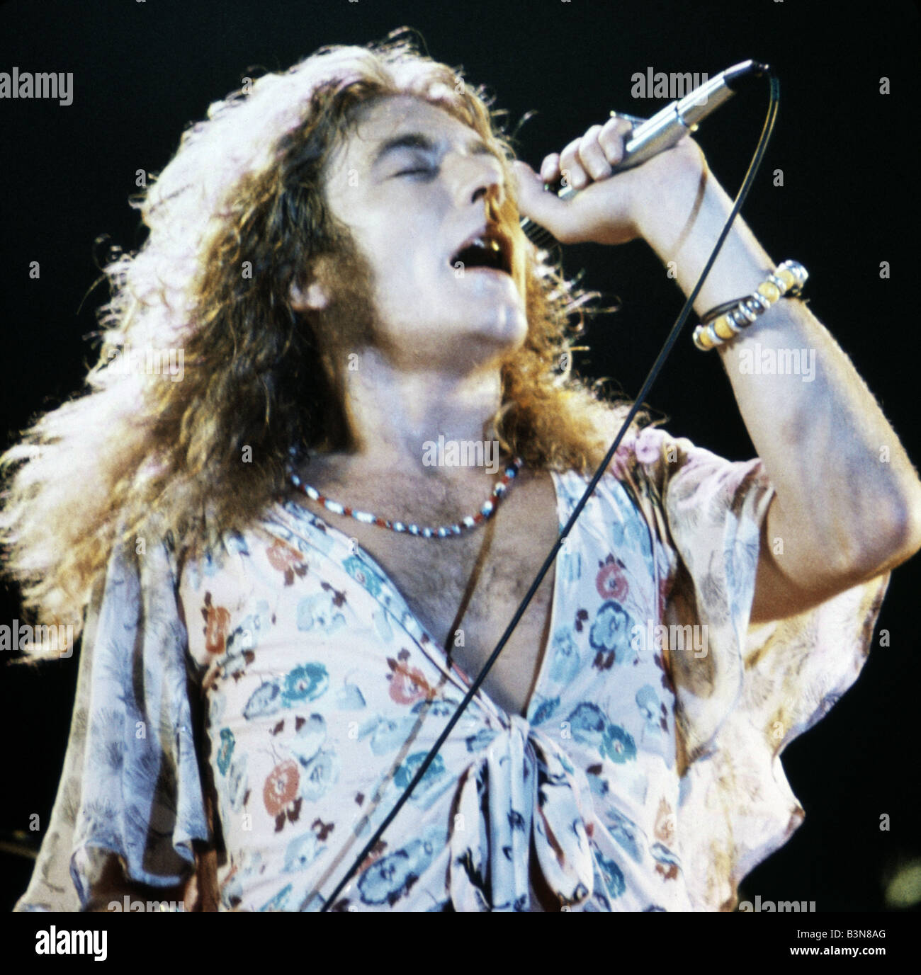 Groupe de rock britannique Led Zeppelin avec Robert Plant chanteur sur 1976  Photo Stock - Alamy