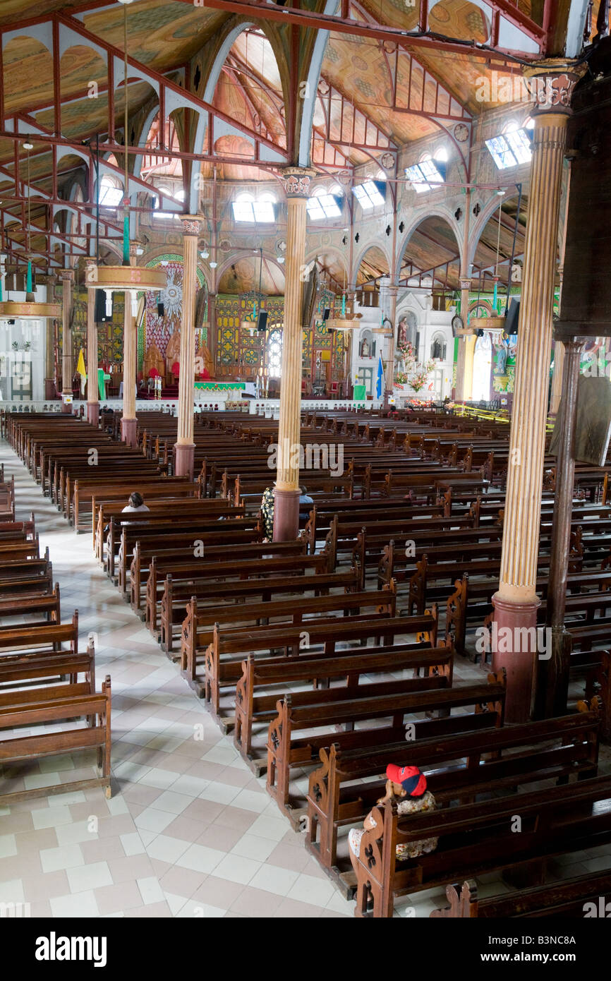 L'intérieur, la cathédrale de l'Immaculée Conception, Castries, St Lucia, "West Indies" Banque D'Images