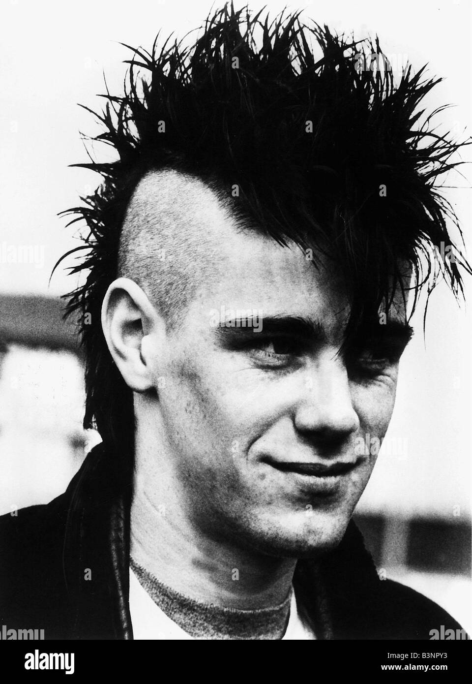 Andrew Askins étudiant en géographie de Penrith Avril 1983 coupe Mohican punk rocker Banque D'Images