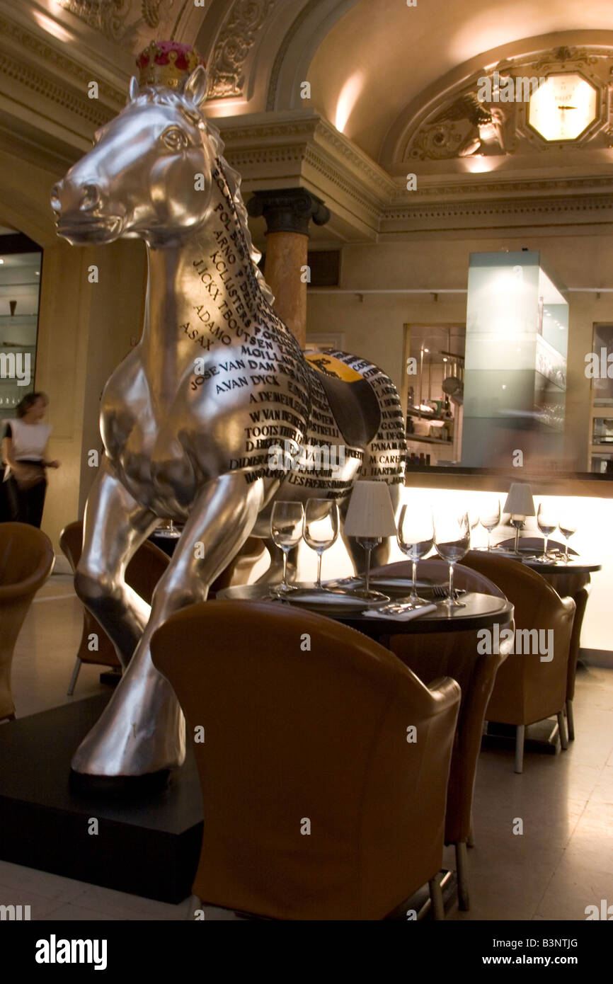 Restaurant contemporain à la mode 'Belga Queen', 32 rue de la Fosse aux Loups, Bruxelles Belgique Banque D'Images