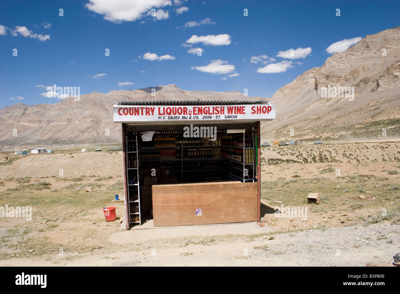 Arrêt de repos sur une route pour Leh Ladakh Himalaya Indien Banque D'Images