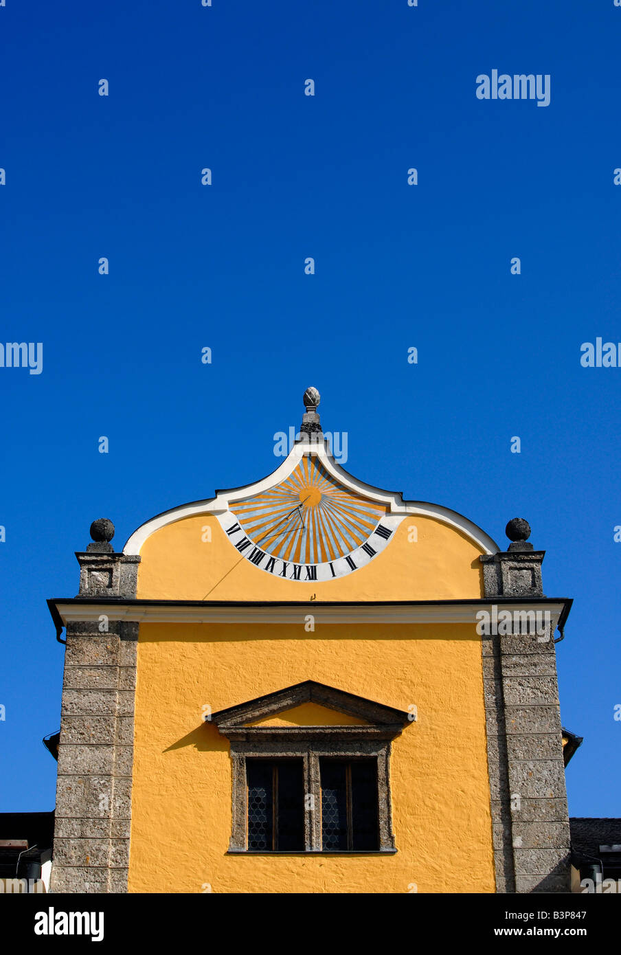 Cadran solaire au Palais Hellbrunn à Salzbourg Autriche Banque D'Images