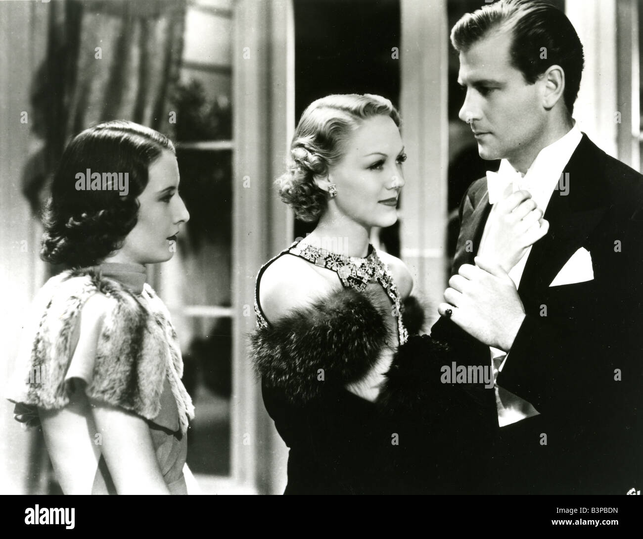 Dame jeu 1934 Warner film avec Barbara Stanwyck à gauche Banque D'Images