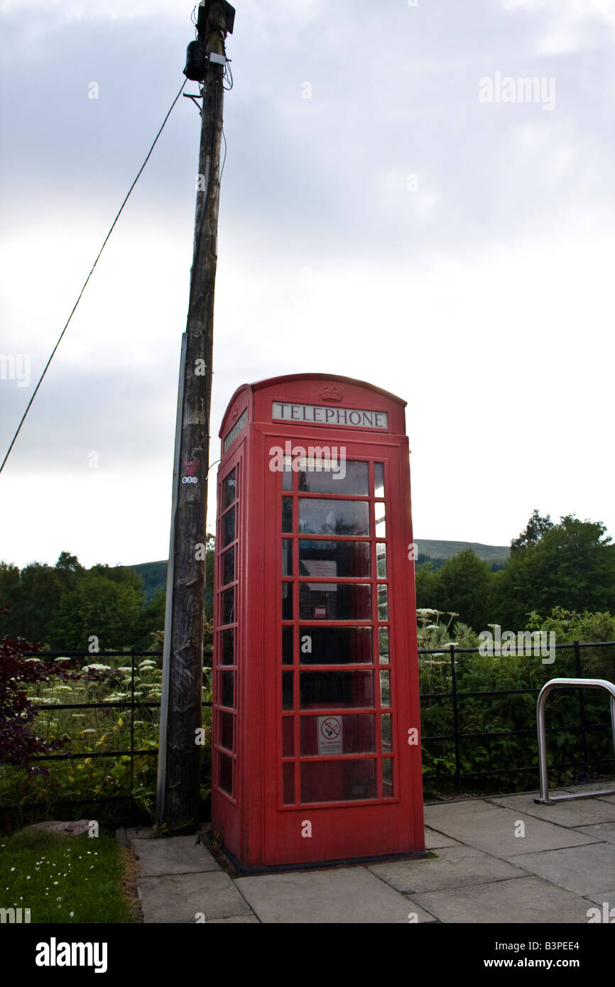 Téléphone public fort Rouge à Loch Rannoch, Perth et Kinross, Scotland, UK Banque D'Images